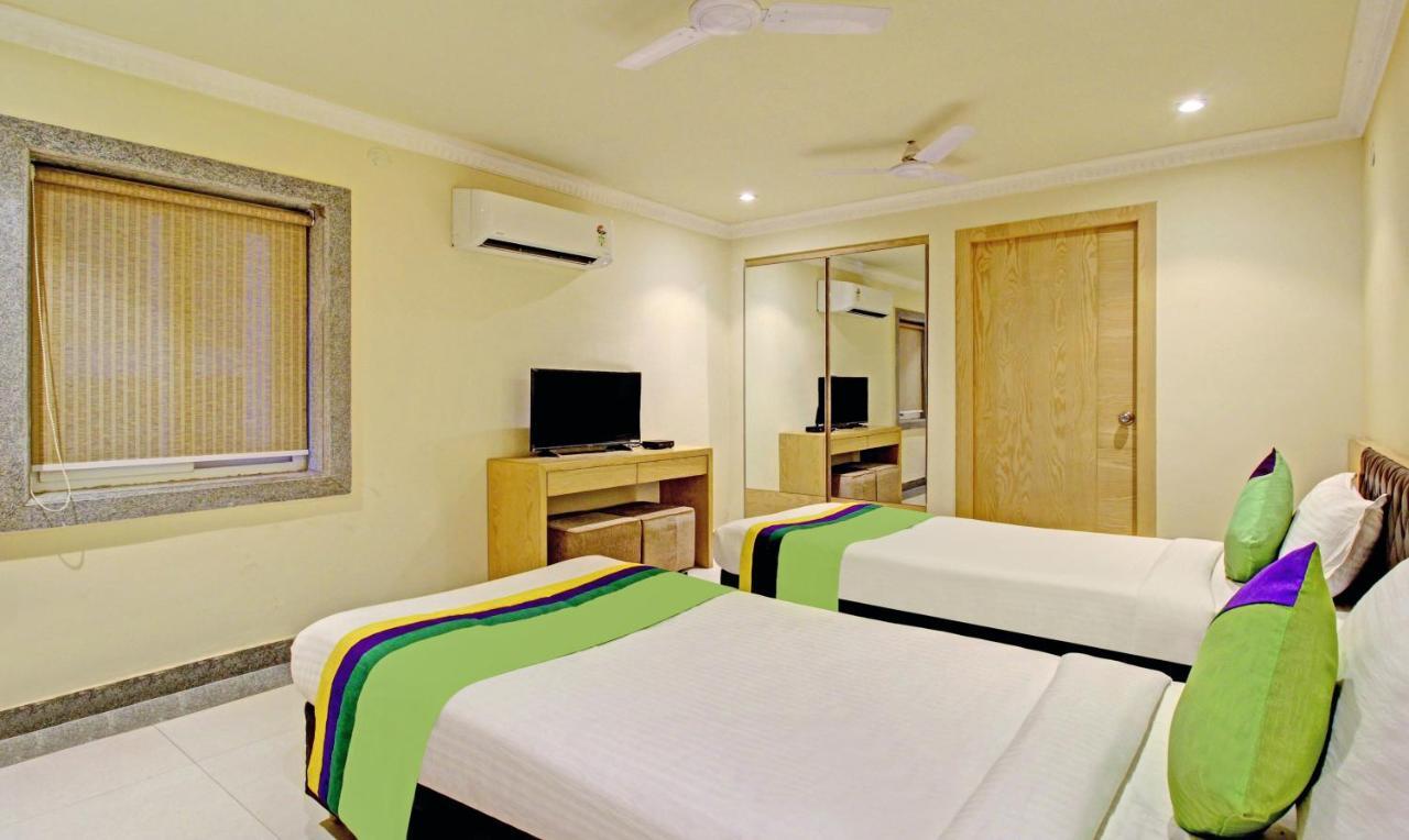 Treebo Asl Prime, Near Ballygunge Railway Station Calcutta Extérieur photo