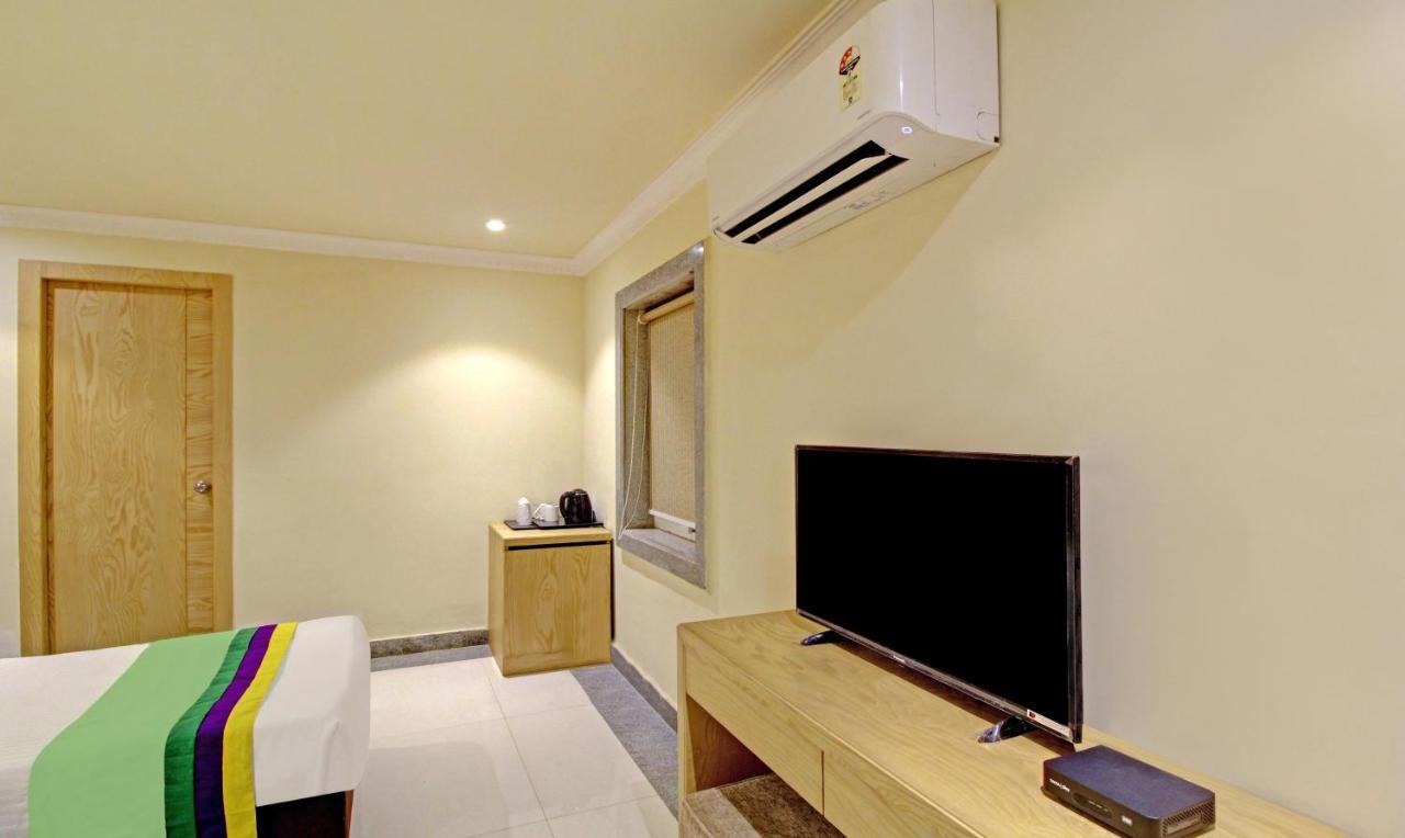 Treebo Asl Prime, Near Ballygunge Railway Station Calcutta Extérieur photo