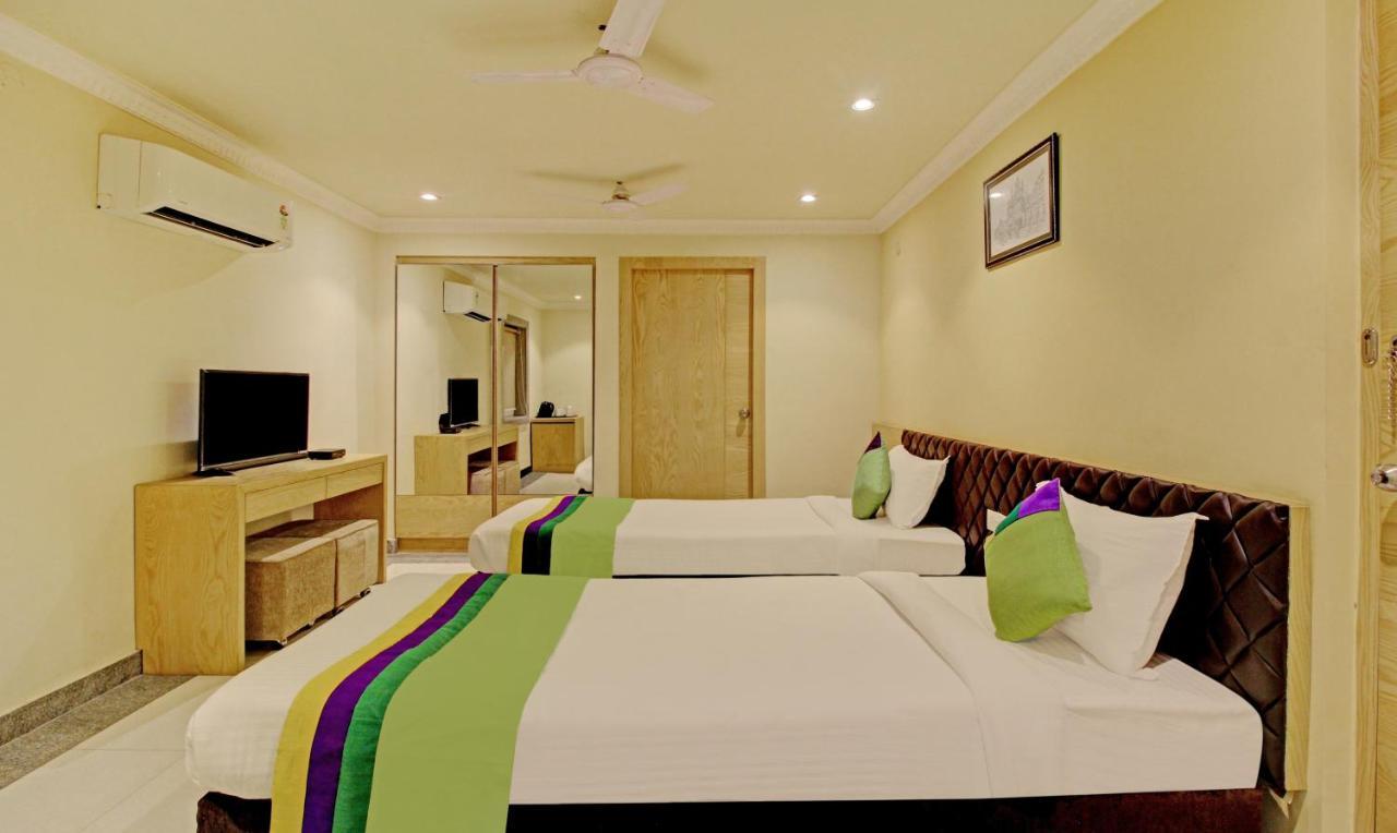 Treebo Asl Prime, Near Ballygunge Railway Station Calcutta Extérieur photo