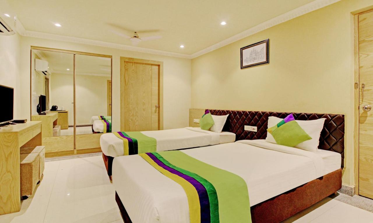 Treebo Asl Prime, Near Ballygunge Railway Station Calcutta Extérieur photo