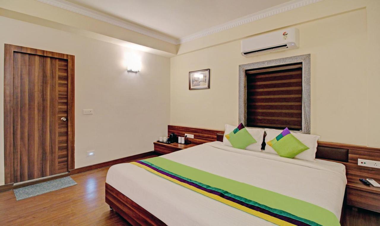 Treebo Asl Prime, Near Ballygunge Railway Station Calcutta Extérieur photo