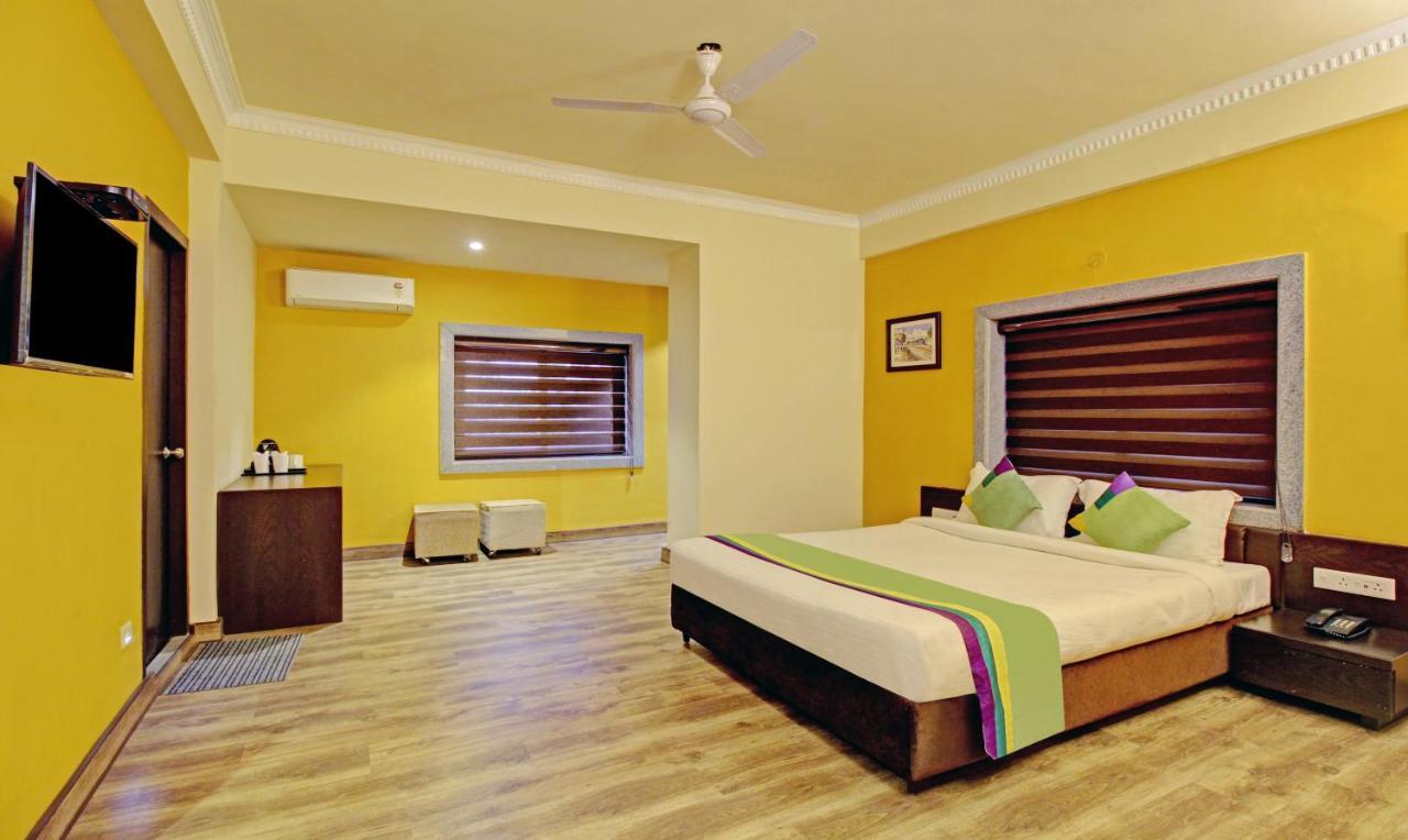 Treebo Asl Prime, Near Ballygunge Railway Station Calcutta Extérieur photo