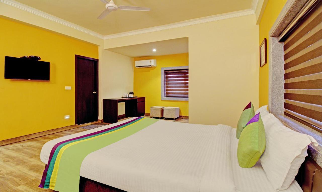 Treebo Asl Prime, Near Ballygunge Railway Station Calcutta Extérieur photo