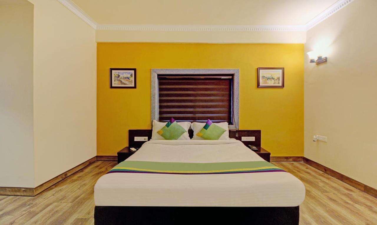 Treebo Asl Prime, Near Ballygunge Railway Station Calcutta Extérieur photo